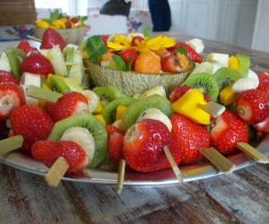 Platter of fruit on skewers