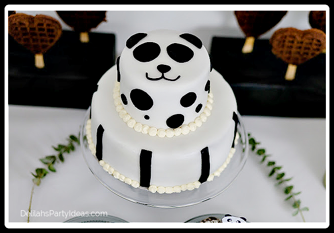 Black and white Panda cake