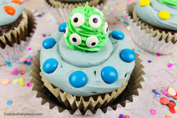 Alien Spaceship Cupcakes