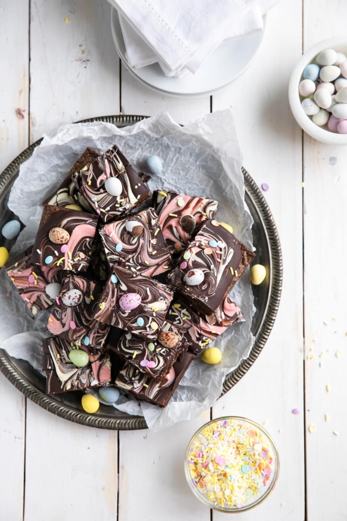 chocolate bark easter brownies