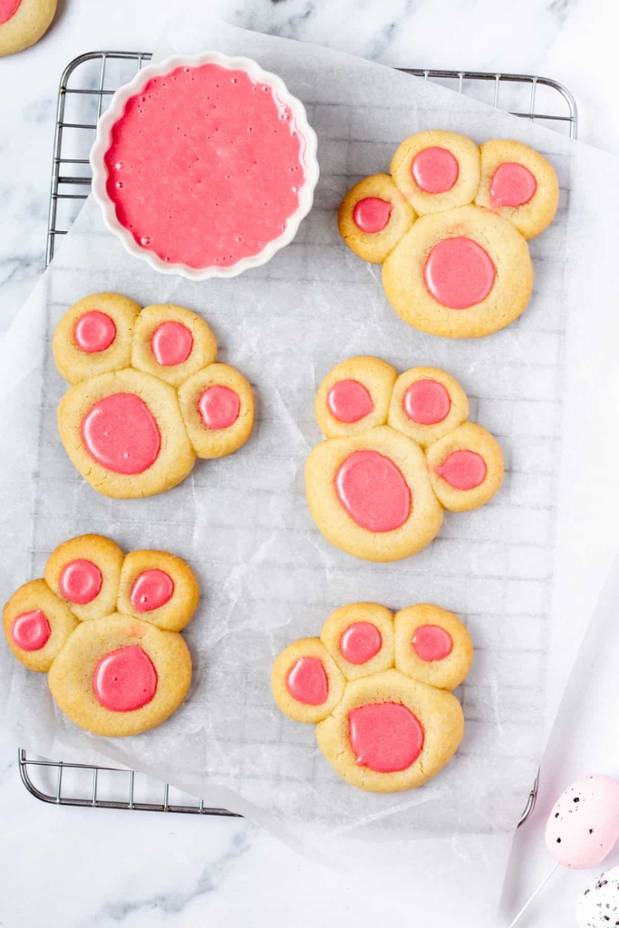 bunny paw cookies