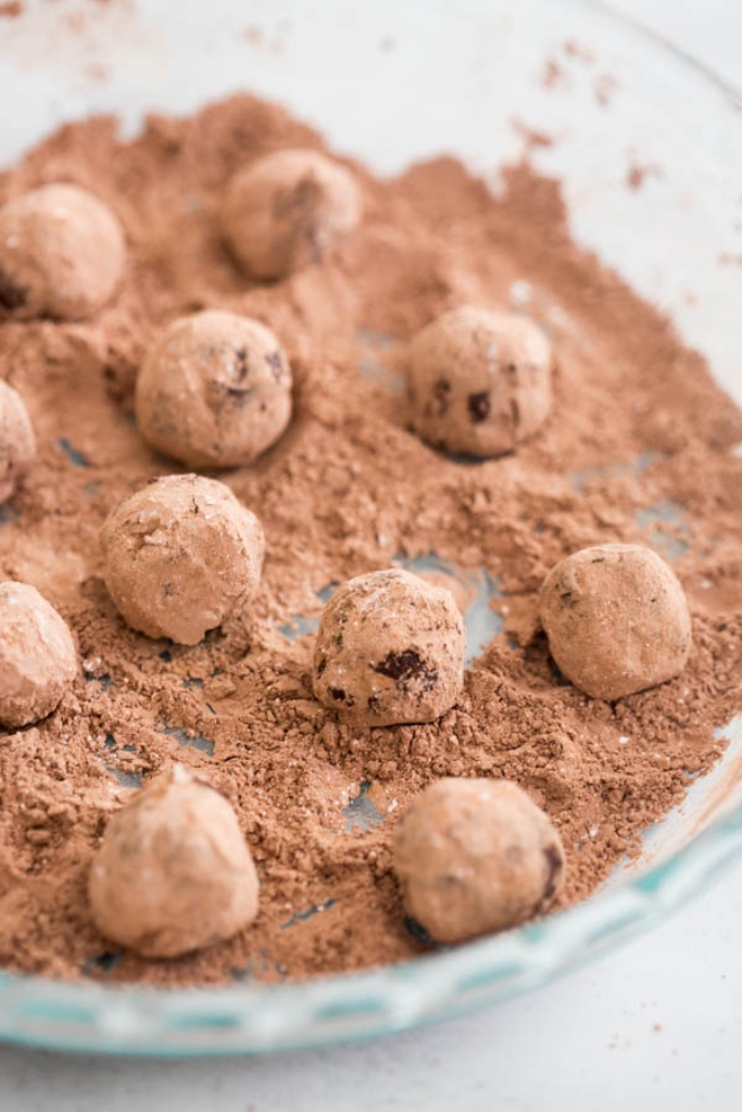 Easy Chocolate Truffles