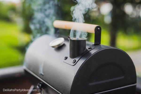 barbecue smoker