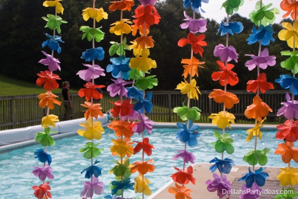 luau pool party decorations